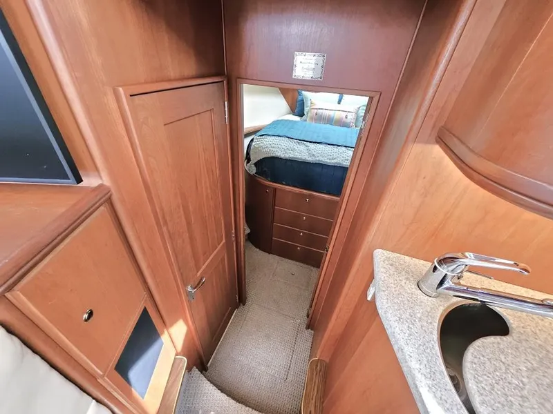 Slide: The Image of Silverton 43 Motor Yacht 2004 - 43