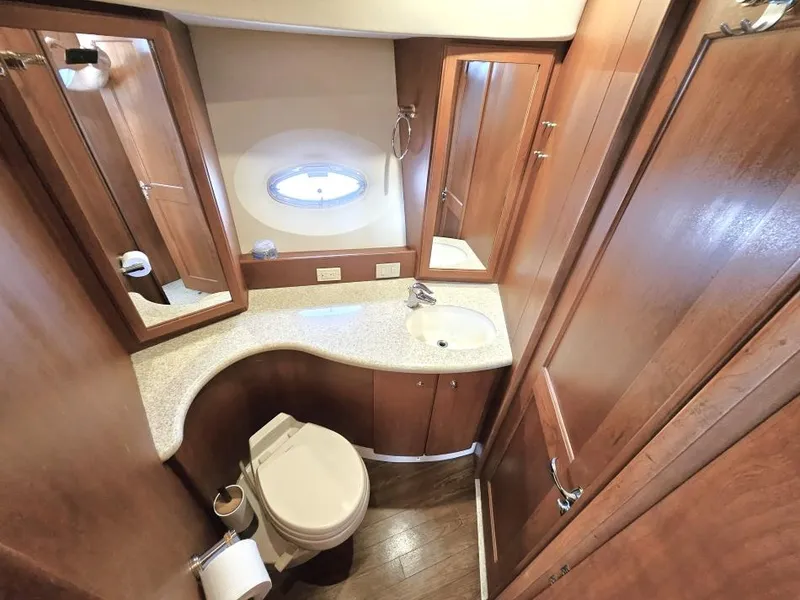 Slide: The Image of Silverton 43 Motor Yacht 2004 - 44