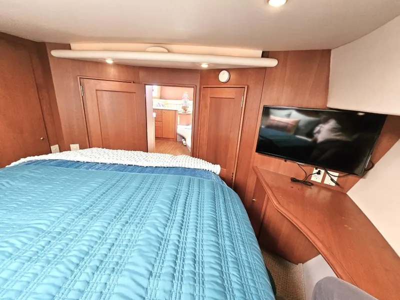 Slide: The Image of Silverton 43 Motor Yacht 2004 - 48