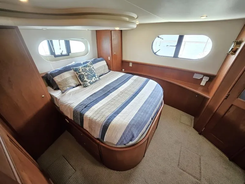 Slide: The Image of Silverton 43 Motor Yacht 2004 - 51