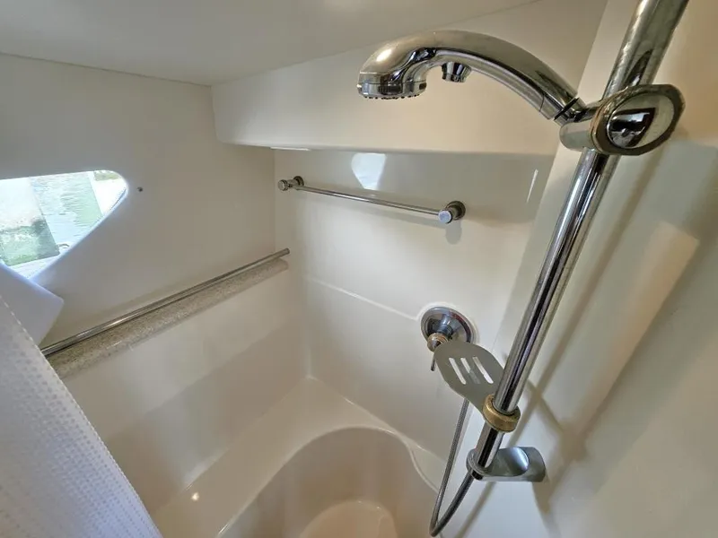 Slide: The Image of Silverton 43 Motor Yacht 2004 - 57