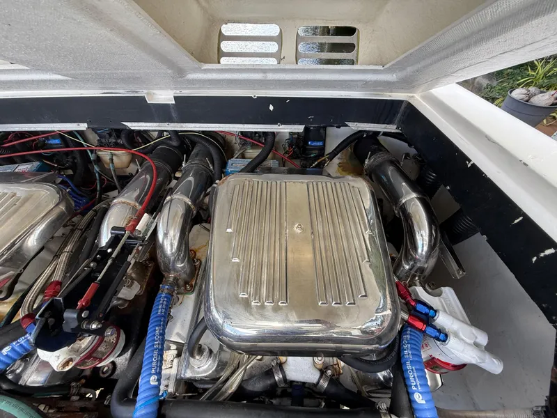 Slide: The Image of Wellcraft Scarab 38 KV 1988 - 65