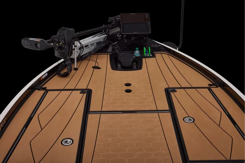 Slide: The Image of 2026 Ranger Z521R Ultra boat deck with advanced controls and sleek design. - 11