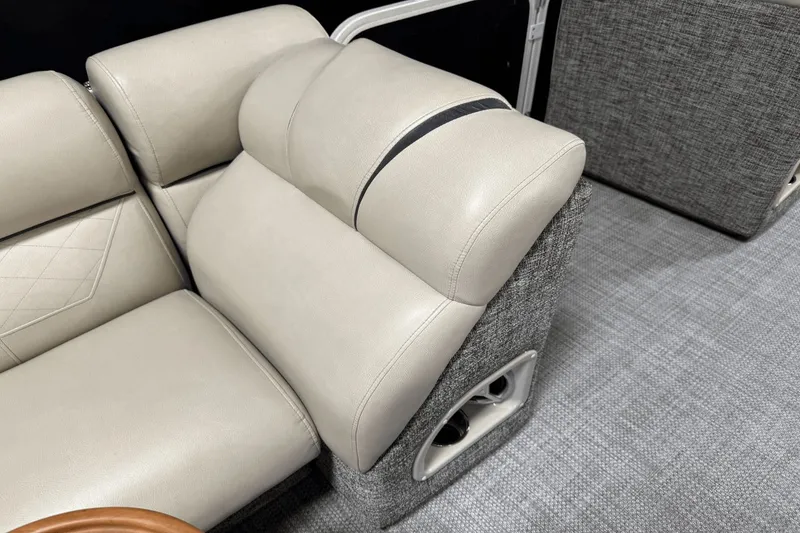 Slide: The Image of Premier 250 Grand Majestic 2017 - 34