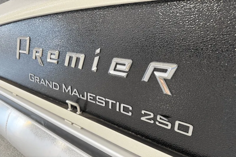 Slide: The Image of Premier 250 Grand Majestic 2017 - 90