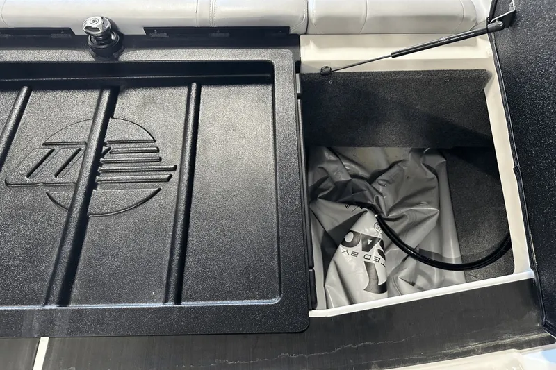 Slide: The Image of Malibu Wakesetter 21 VLX 2021 - 17