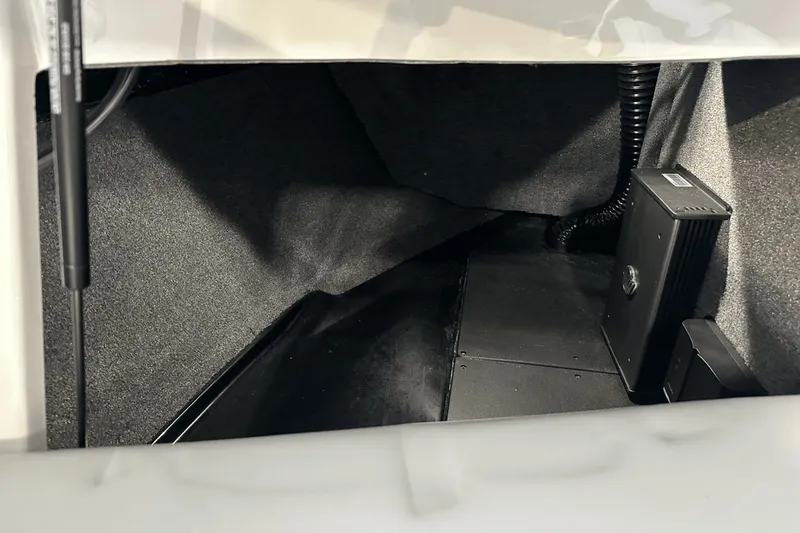 Slide: The Image of Malibu Wakesetter 21 VLX 2021 - 37