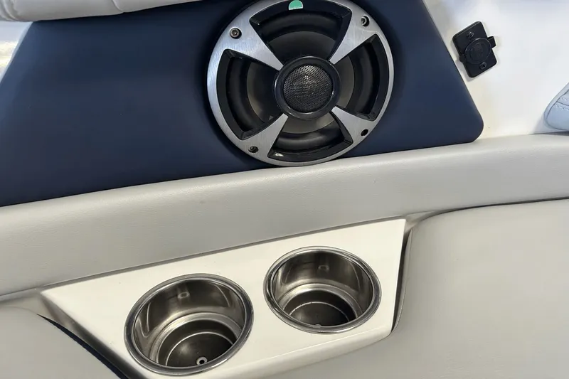 Slide: The Image of Malibu Wakesetter 21 VLX 2021 - 60