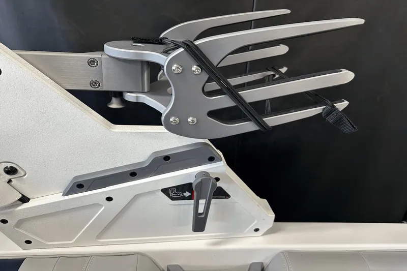 Slide: The Image of Malibu Wakesetter 21 VLX 2021 - 61