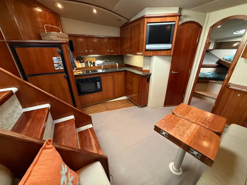 Slide: The Image of Cruisers Yachts 460 Express 2006 - 10