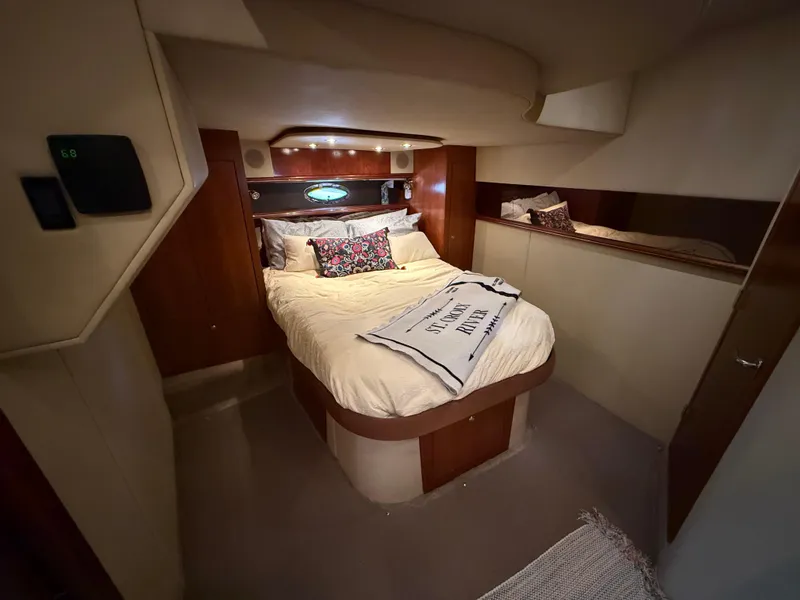 Slide: The Image of Cruisers Yachts 460 Express 2006 - 12