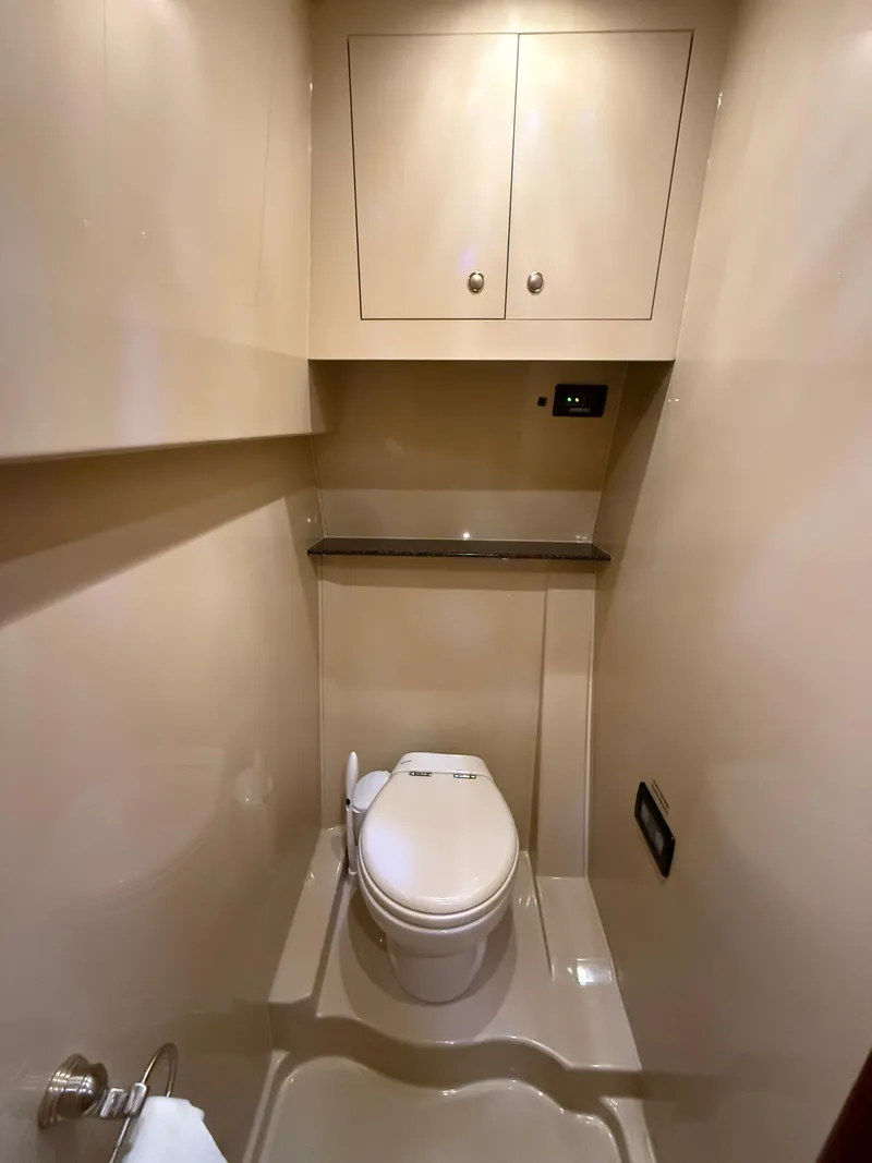 Slide: The Image of Cruisers Yachts 460 Express 2006 - 15