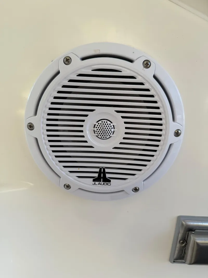 Slide: The Image of Cruisers Yachts 460 Express 2006 - 19