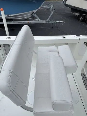 Slide: The Image of Parker Marine 210 Coastal CC 2026 - 10