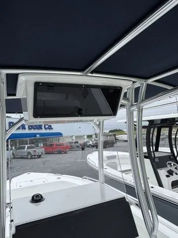 Slide: The Image of Parker Marine 210 Coastal CC 2026 - 9
