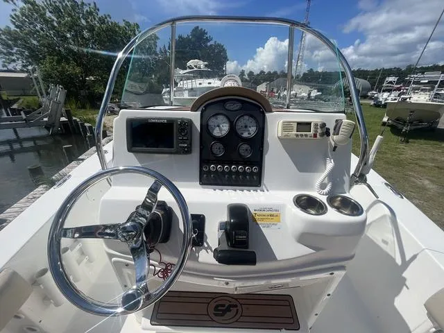 Slide: The Image of Sea Fox 186 Commander 2015 - 9