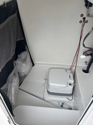 Slide: The Image of Parker Marine 210 Coastal CC 2026 - 16