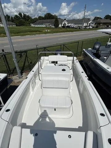 Slide: The Image of Parker Marine 210 Coastal CC 2026 - 8