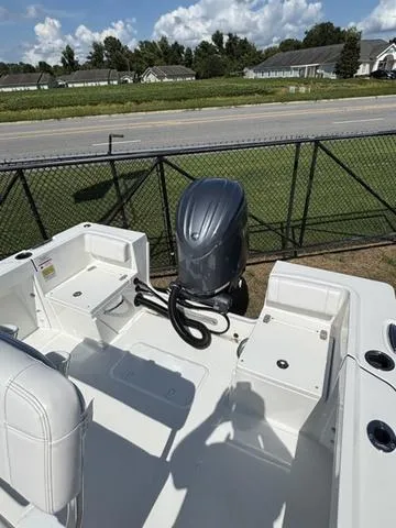 Slide: The Image of Parker Marine 210 Coastal CC 2026 - 9