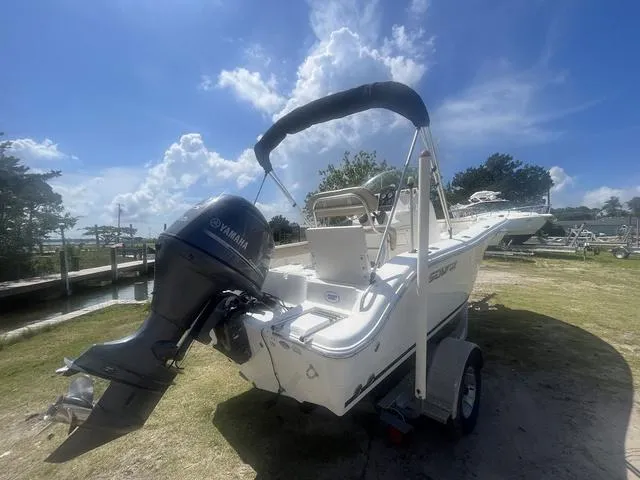 Slide: The Image of Sea Fox 186 Commander 2015 - 6