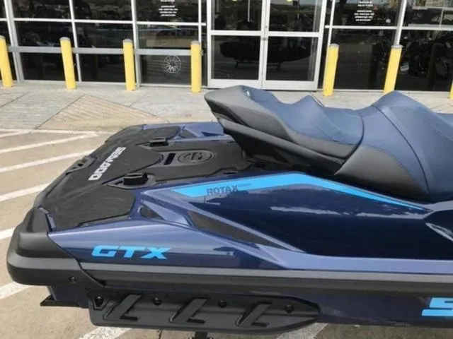 Slide: The Image of Sea-Doo GTX 230 2025 - 3