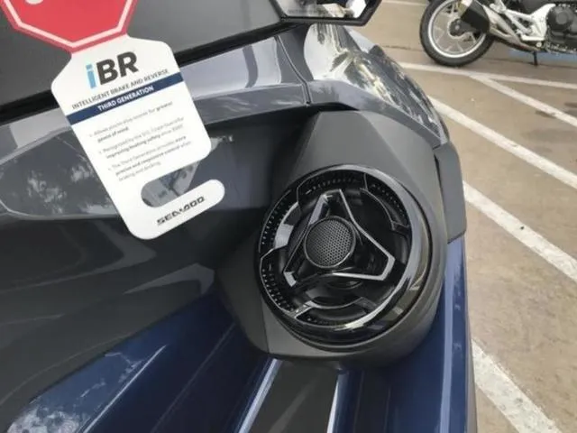 Slide: The Image of Sea-Doo GTX 230 2025 - 5