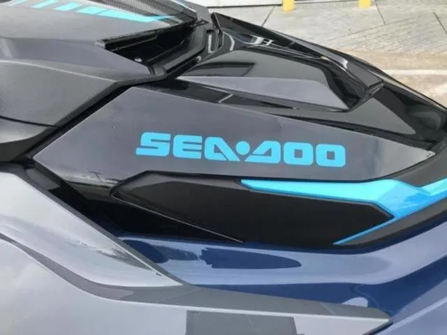Slide: The Image of Sea-Doo GTX 230 2025 - 6