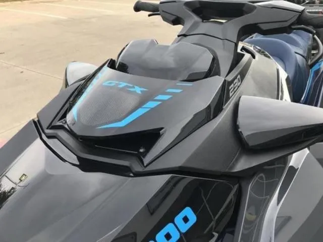 Slide: The Image of Sea-Doo GTX 230 2025 - 7