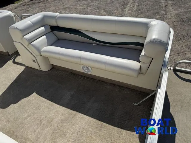 Slide: The Image of Bennington 2275 LX Pontoon 1998 - 10