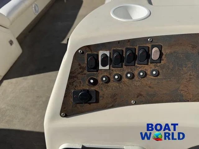 Slide: The Image of Bennington 2275 LX Pontoon 1998 - 24