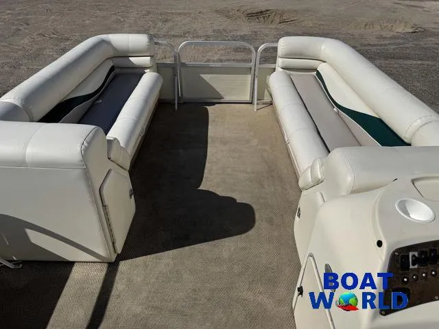 Slide: The Image of Bennington 2275 LX Pontoon 1998 - 3