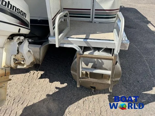Slide: The Image of Bennington 2275 LX Pontoon 1998 - 49