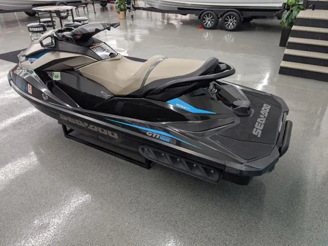 Slide: The Image of Sea-Doo GTI 2017 - 4