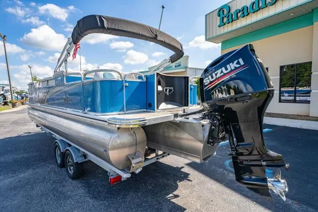 Slide: The Image of Tahoe GT Fish Rear 23' 2019 - 3