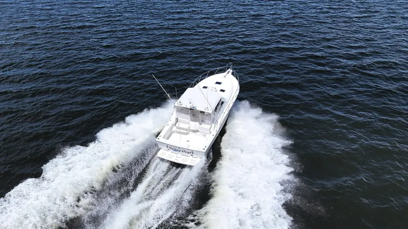 Slide: The Image of Tiara 3700 Open 2000 - 52