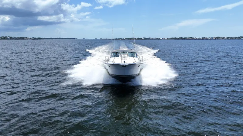 Slide: The Image of Tiara 3700 Open 2000 - 54