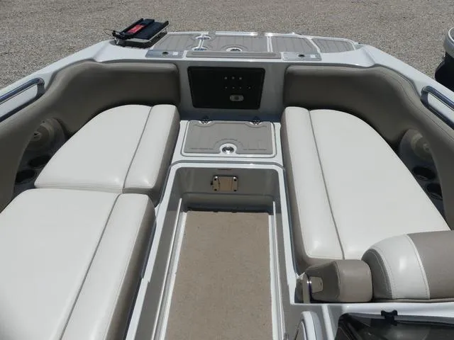 Slide: The Image of Crownline Boats Eclipse E205 XS 2019 - 13