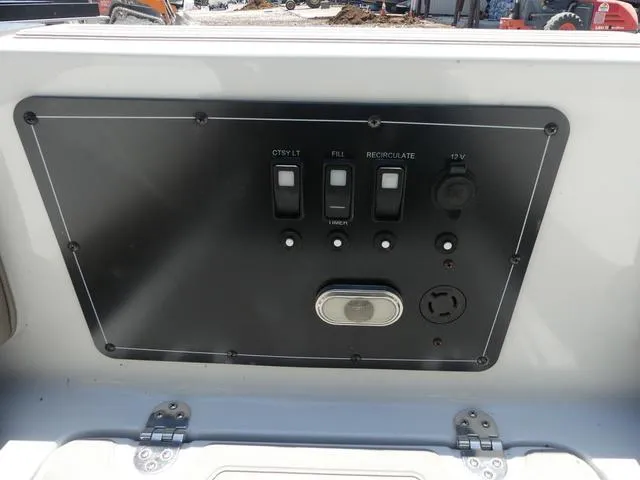 Slide: The Image of Crownline Boats Eclipse E205 XS 2019 - 16