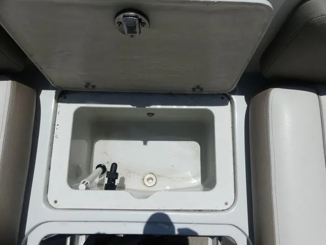 Slide: The Image of Crownline Boats Eclipse E205 XS 2019 - 17