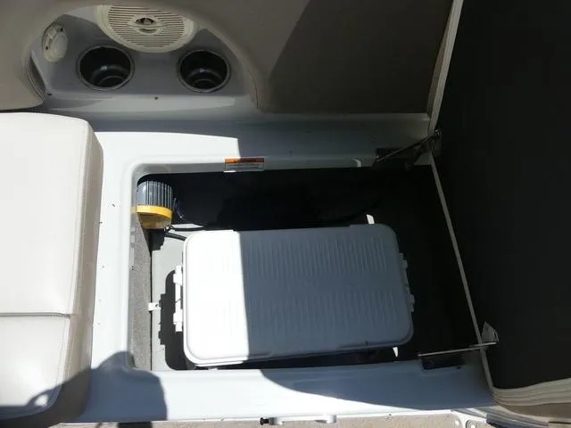 Slide: The Image of Crownline Boats Eclipse E205 XS 2019 - 26