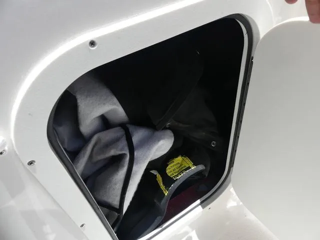 Slide: The Image of Chaparral 23 SSi OB 2021 - 14