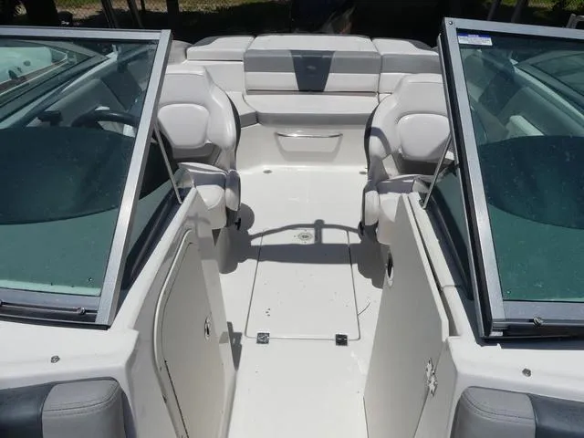 Slide: The Image of Chaparral 23 SSi OB 2021 - 20