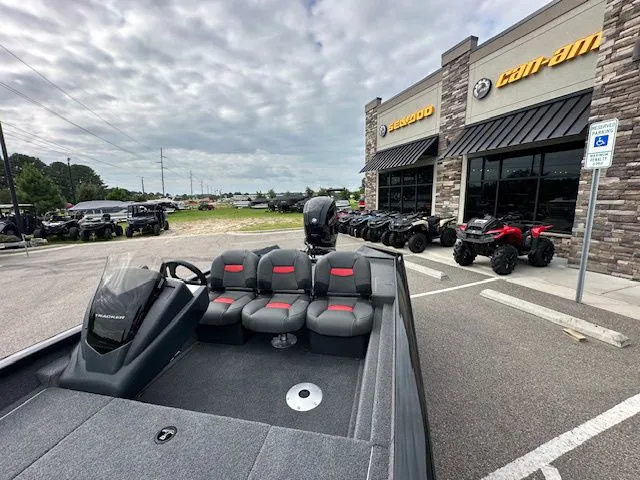 Slide: The Image of Tracker PRO TEAM 175 TF W/75 HP 2025 - 17