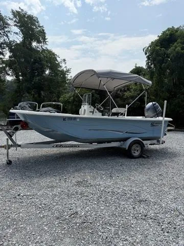 Slide: The Image of Carolina 198 DLV 2015 - 3