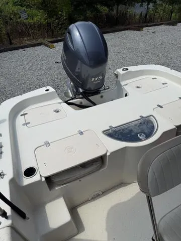 Slide: The Image of Carolina 198 DLV 2015 - 9