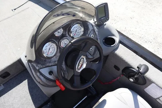 Slide: The Image of Tracker Pro Team 175 TXW 2008 - 13