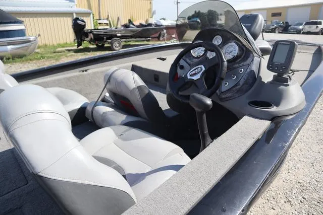 Slide: The Image of Tracker Pro Team 175 TXW 2008 - 4