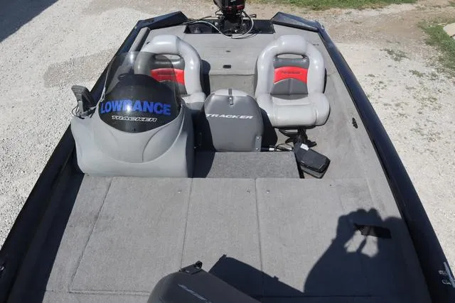 Slide: The Image of Tracker Pro Team 175 TXW 2008 - 9