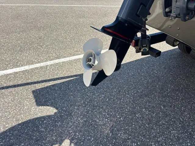 Slide: The Image of Alumacraft Competitor 185 2019 - 11