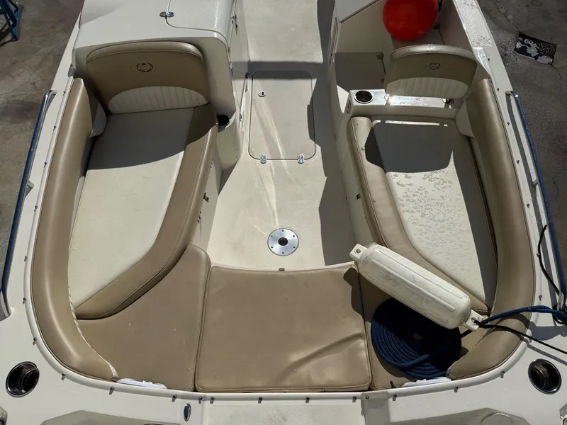 Slide: The Image of Stingray 212SC 2019 - 10